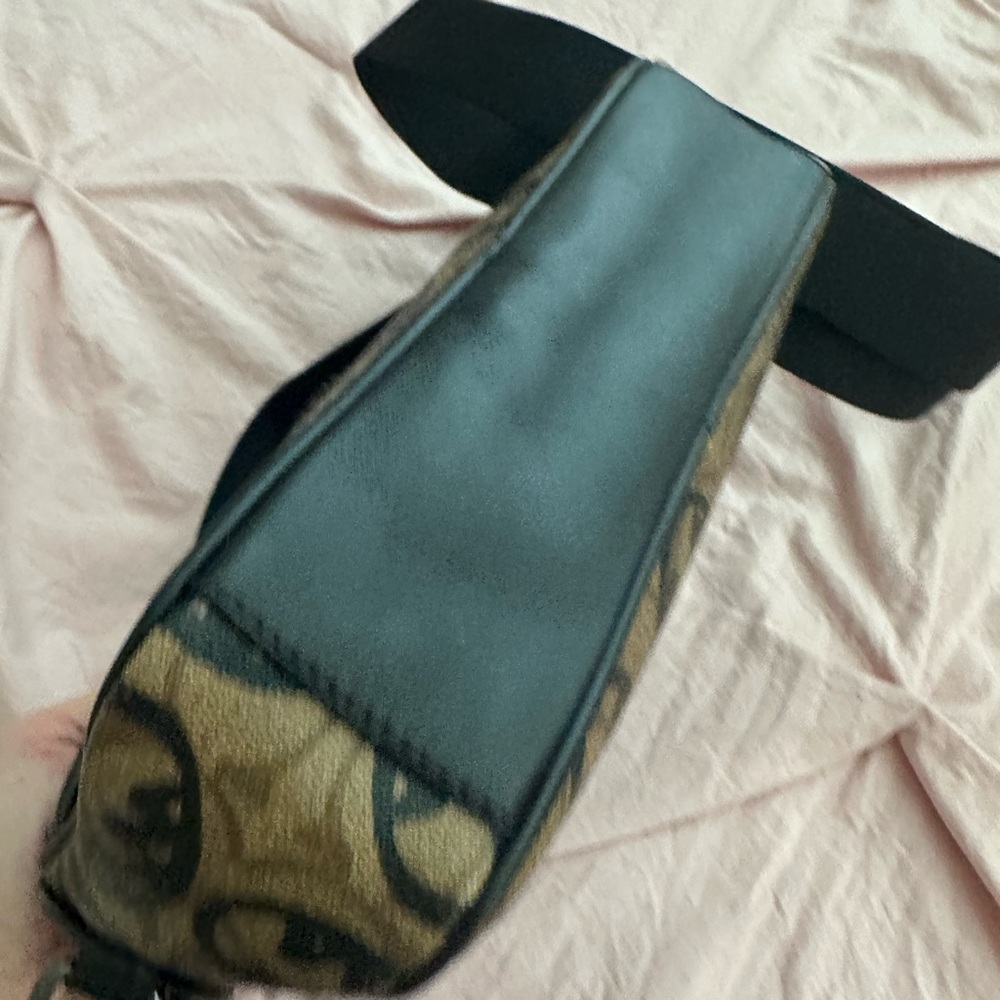 Coach Graham X Guang Yu Crossbody Bag - Picture 9 of 12